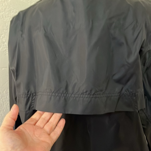 NWOT. Old Navy Ladies WindbreakerBlack & Blue Trim  Size Small. - Picture 9 of 16